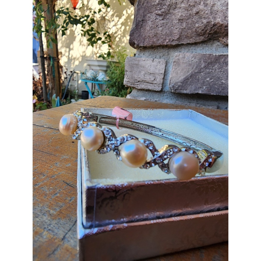 Faux Pearl Rhinestone Hinged Bangle Bracelet Silver Tone w/ Box - Picture 2 of 13
